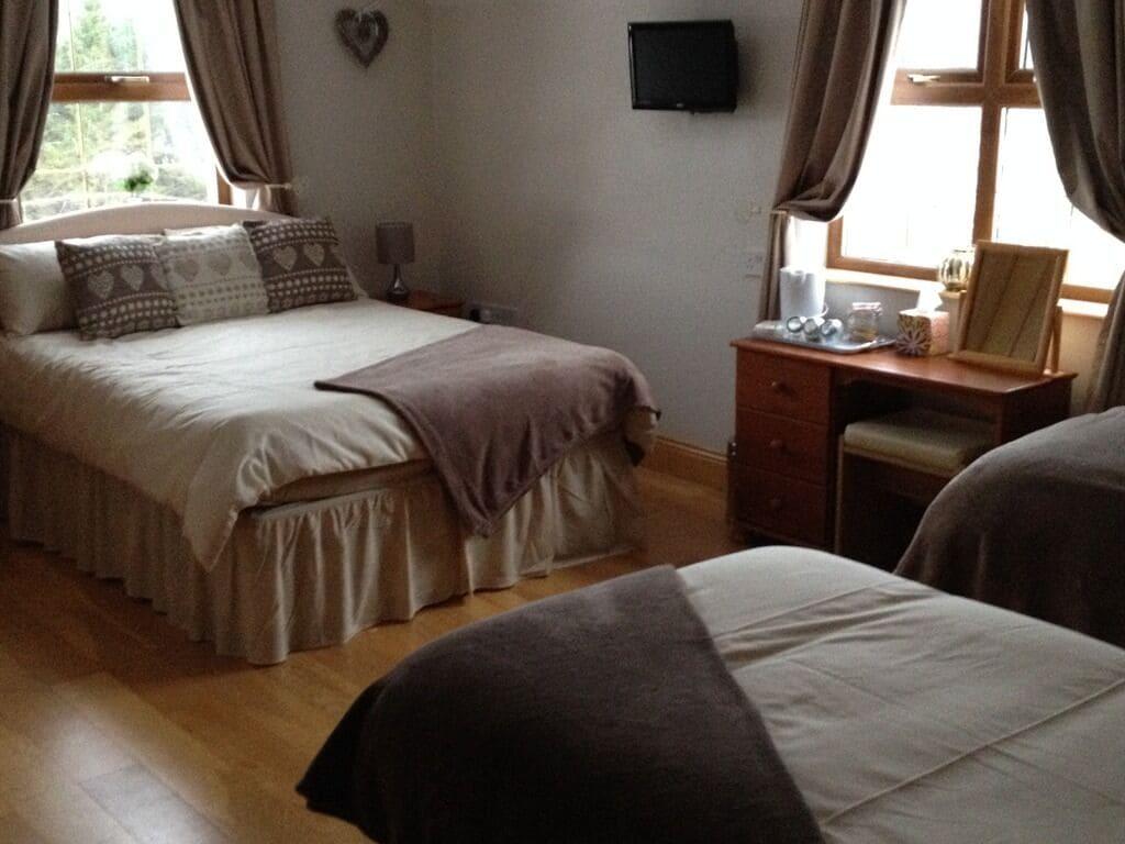 Glenn Eireann House Bed & Breakfast Къшъндал Екстериор снимка