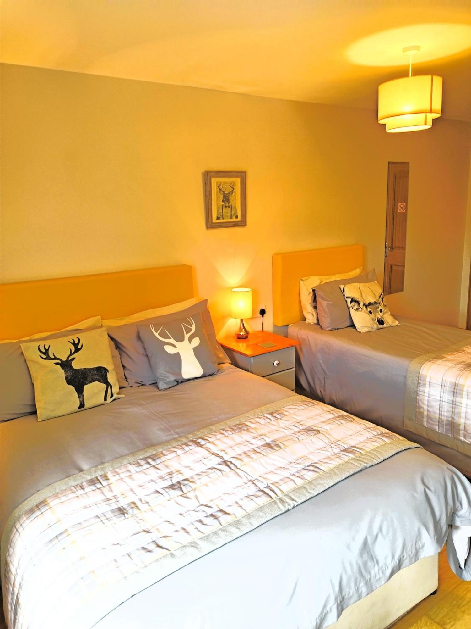 Glenn Eireann House Bed & Breakfast Къшъндал Екстериор снимка