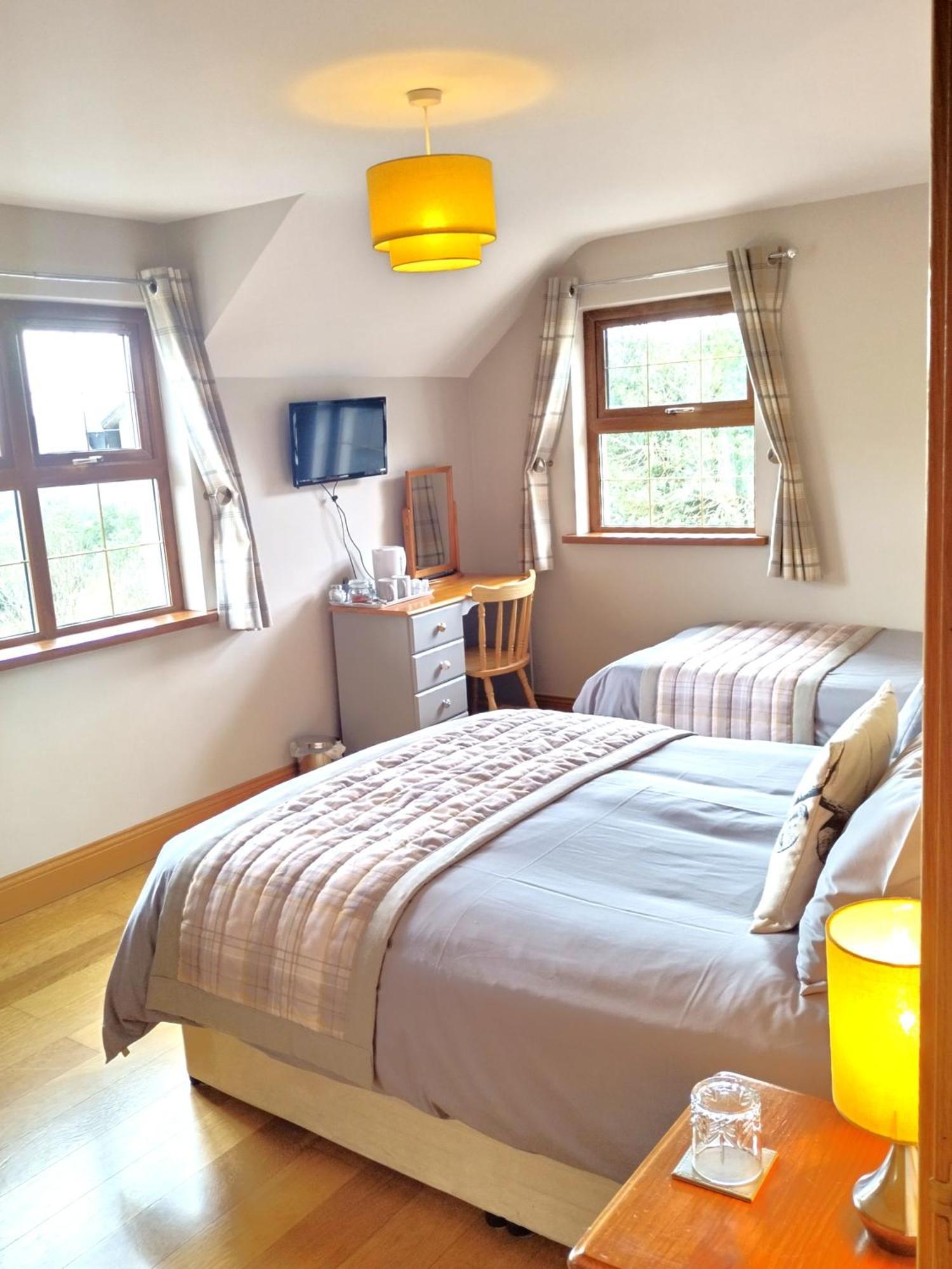 Glenn Eireann House Bed & Breakfast Къшъндал Екстериор снимка