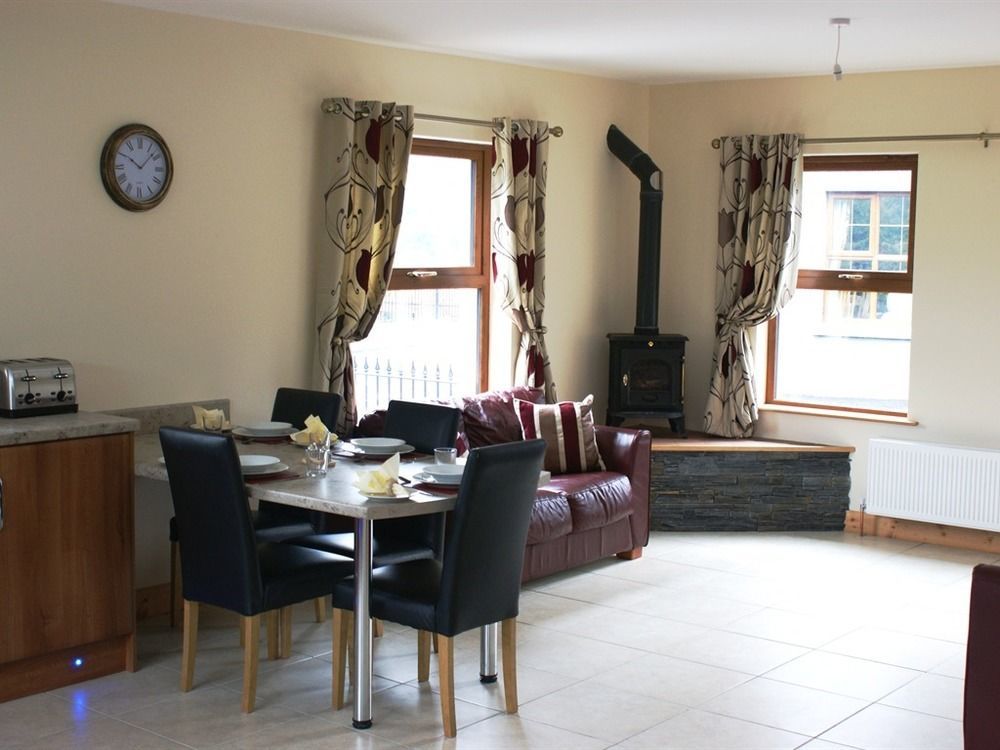 Glenn Eireann House Bed & Breakfast Къшъндал Екстериор снимка